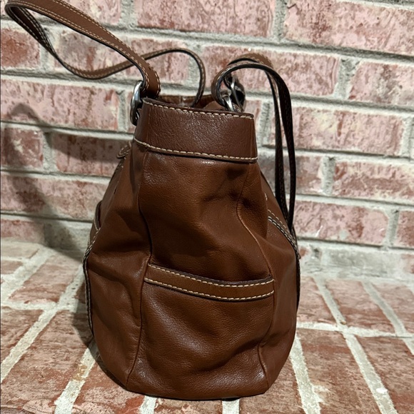 Women’s Fossil Brown Leather Tote Bag - Picture 8 of 14